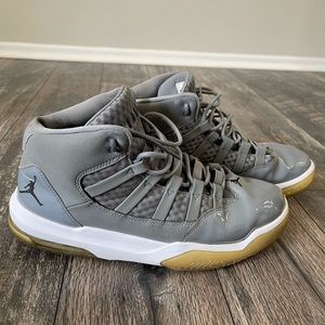 Nike Max Aura Grey Air Jordan